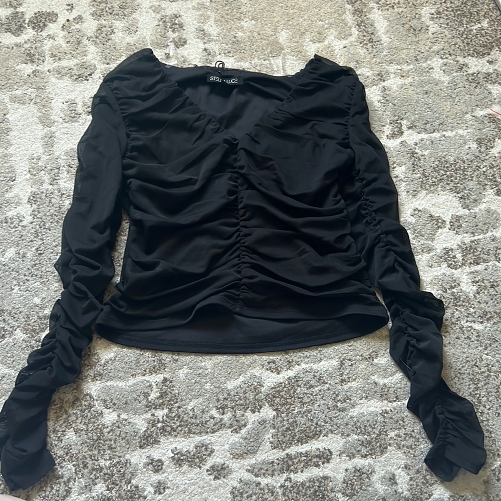 Long sleeve cinched top